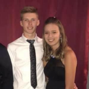 Meet your Posher, Devin